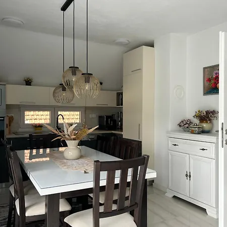 Eros Apartman